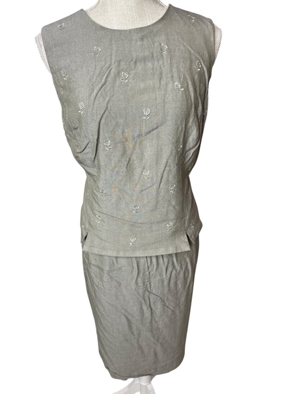 Vintage Lord & Taylor Linen Skirt Suit Set 16W Gray Embroidered Floral Sleeveles